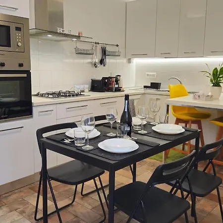 Lägenhet Cozy Modern With Terrace - Pantheon