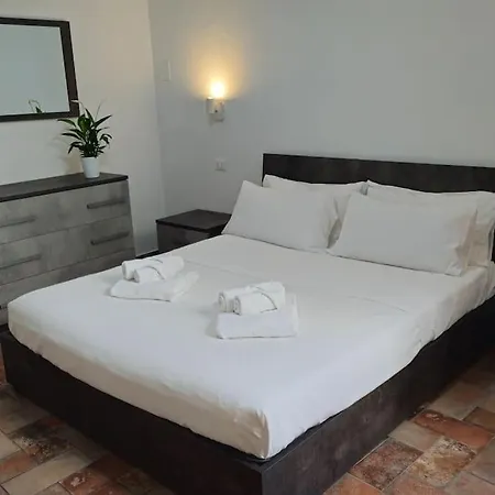 Cozy Modern With Terrace - Pantheon Rom