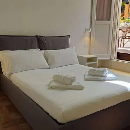 Cozy Modern With Terrace - Pantheon