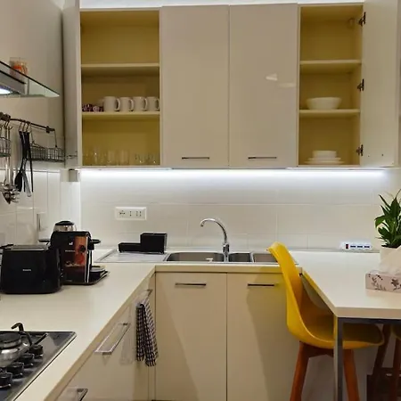 Lägenhet Cozy Modern With Terrace - Pantheon