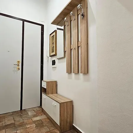 Lägenhet Cozy Modern With Terrace - Pantheon Rom