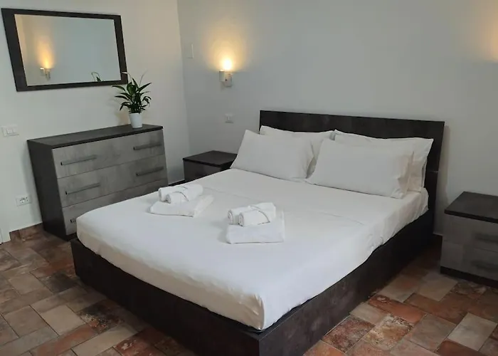 Cozy Modern With Terrace - Pantheon Řím